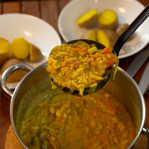 Weißkohl-Linsen-Curry